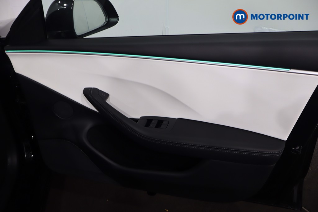 Tesla Model 3 Long Range Automatic Electric Saloon - Stock Number (1613298) - 21st supplementary image