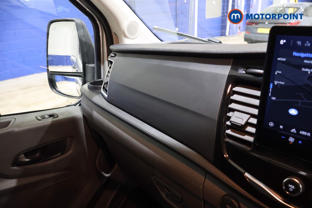 Ford Transit Limited Automatic Diesel Medium Roof Van - Stock Number (1613493) - 10th supplementary image