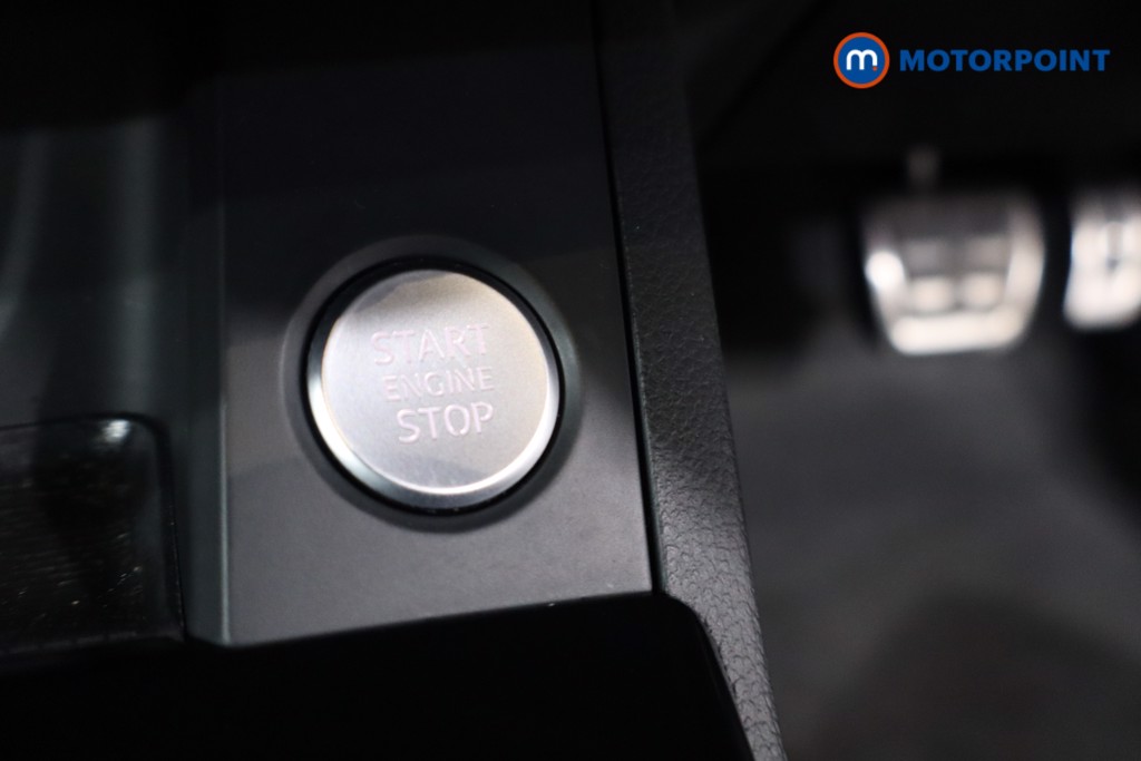 Audi A4 Black Edition Automatic Petrol Saloon - Stock Number (1613523) - 20th supplementary image