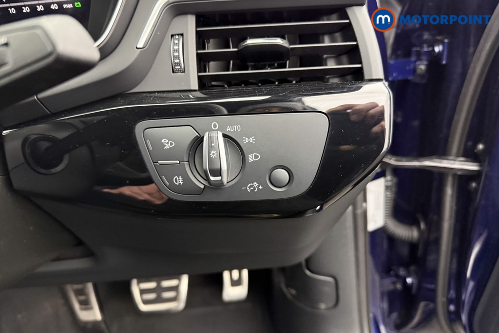 Audi A4 Black Edition Automatic Petrol Saloon - Stock Number (1613527) - 15th supplementary image