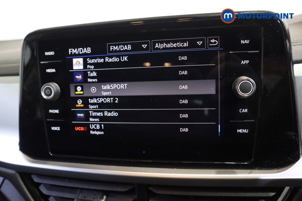 Volkswagen T-Roc Match Manual Petrol SUV - Stock Number (1613753) - 2nd supplementary image