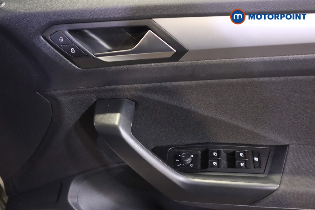 Volkswagen T-Roc Match Manual Petrol SUV - Stock Number (1613753) - 11th supplementary image