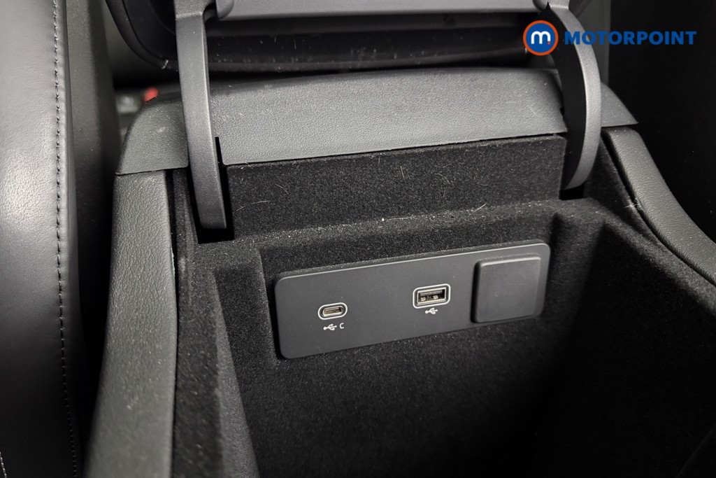 Jaguar F-Pace R-Dynamic Hse Black Automatic Diesel SUV - Stock Number (1613873) - 16th supplementary image