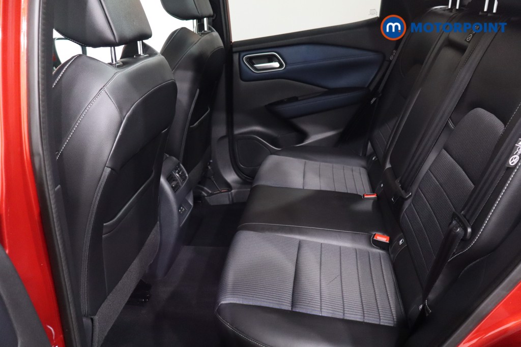 Nissan Qashqai Tekna Automatic Petrol SUV - Stock Number (1613919) - 5th supplementary image