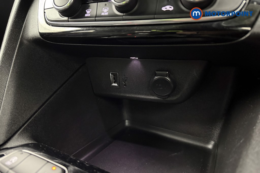 Vauxhall Corsa Elite Edition Manual Petrol Hatchback - Stock Number (1614130) - 11th supplementary image