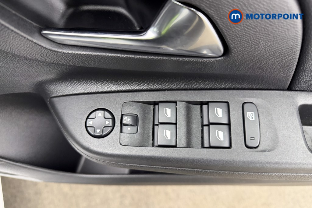 Vauxhall Corsa Elite Edition Manual Petrol Hatchback - Stock Number (1614130) - 17th supplementary image