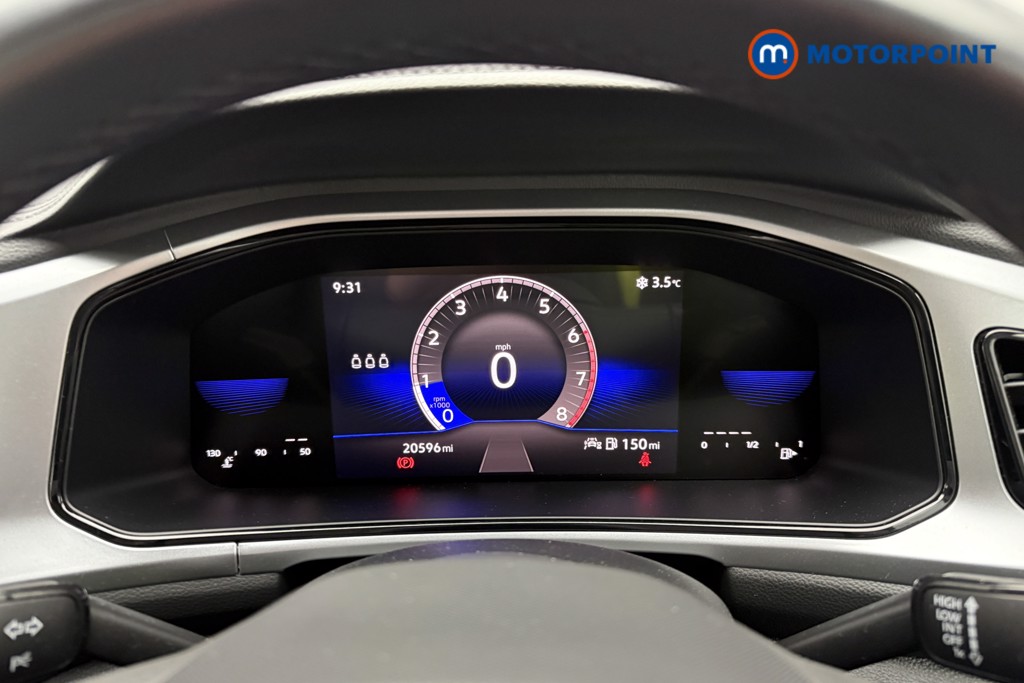 Volkswagen T-Roc Life Manual Petrol SUV - Stock Number (1614160) - 9th supplementary image