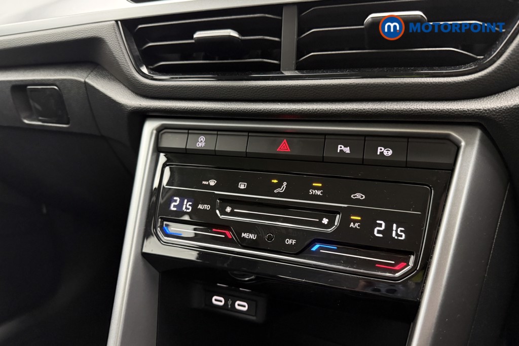 Volkswagen T-Roc Life Manual Petrol SUV - Stock Number (1614160) - 11th supplementary image