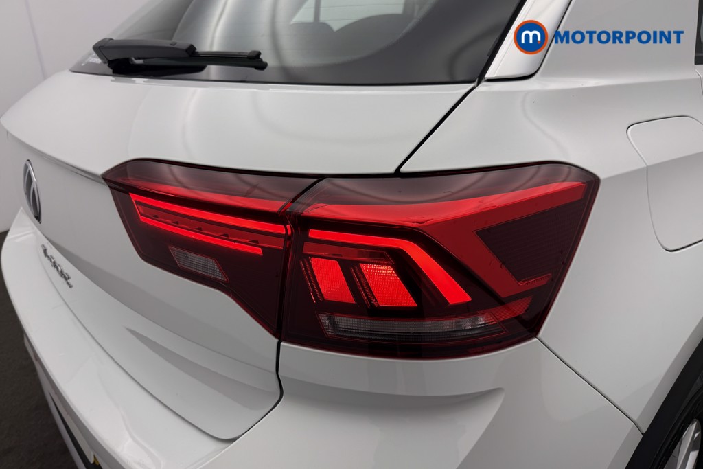 Volkswagen T-Roc Life Manual Petrol SUV - Stock Number (1614160) - 16th supplementary image