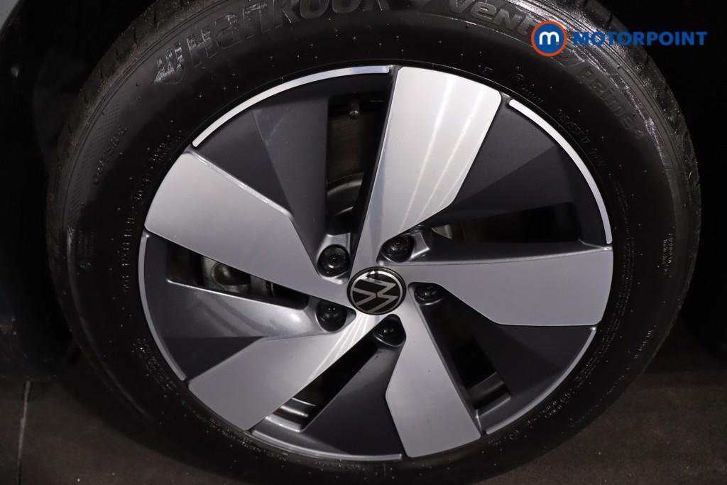 Volkswagen Passat Life Automatic Petrol Plug-In Hybrid Estate - Stock Number (1614624) - 11th supplementary image