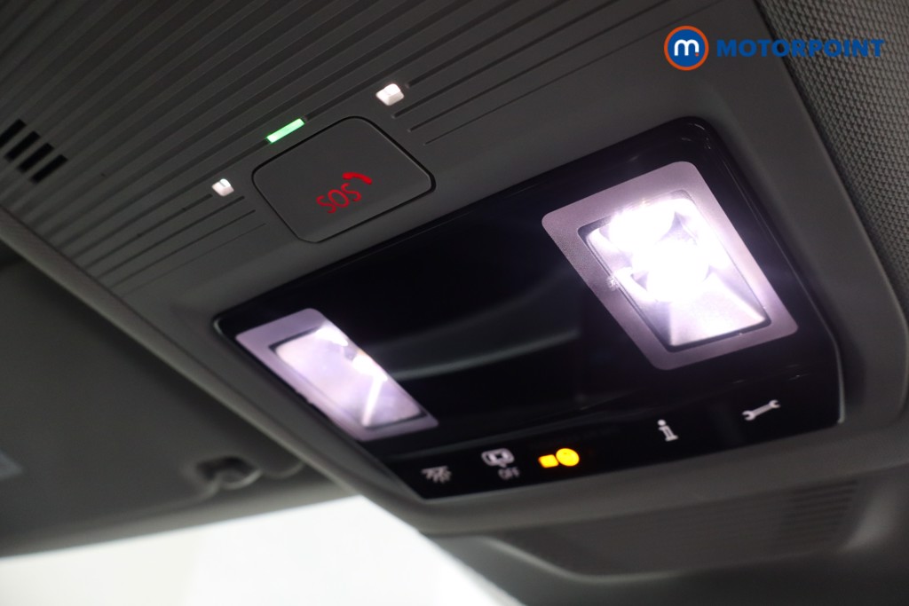 Volkswagen Passat Life Automatic Petrol Plug-In Hybrid Estate - Stock Number (1614624) - 18th supplementary image