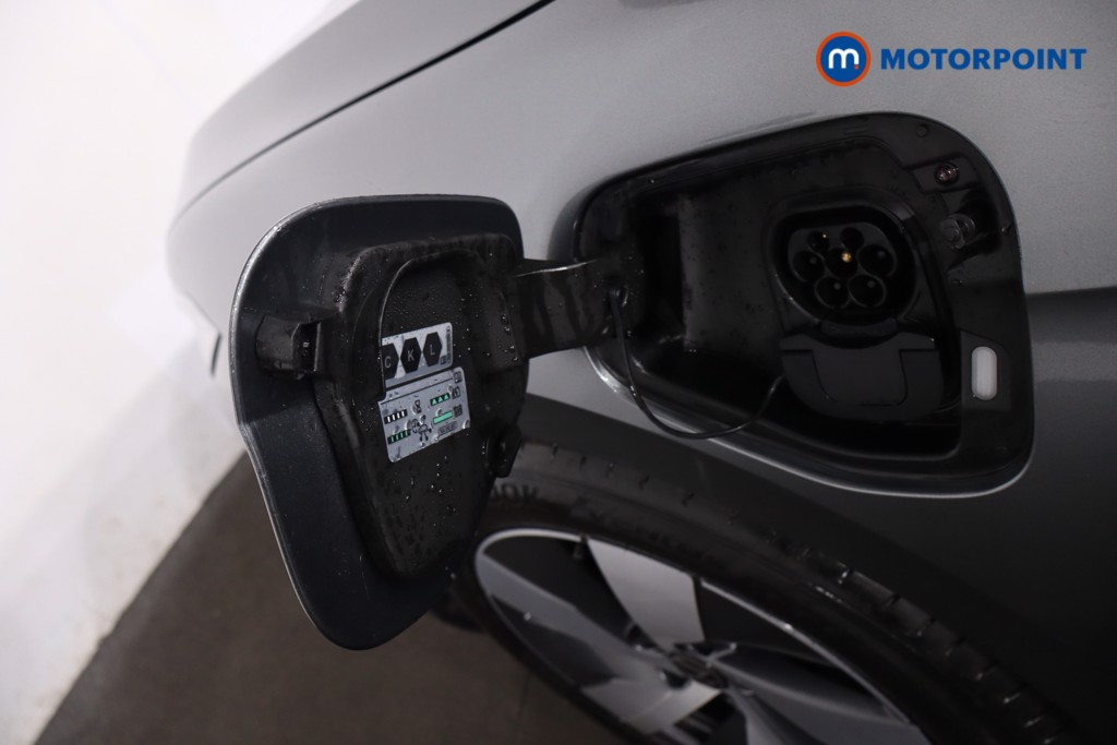 Volkswagen Passat Life Automatic Petrol Plug-In Hybrid Estate - Stock Number (1614624) - 32nd supplementary image