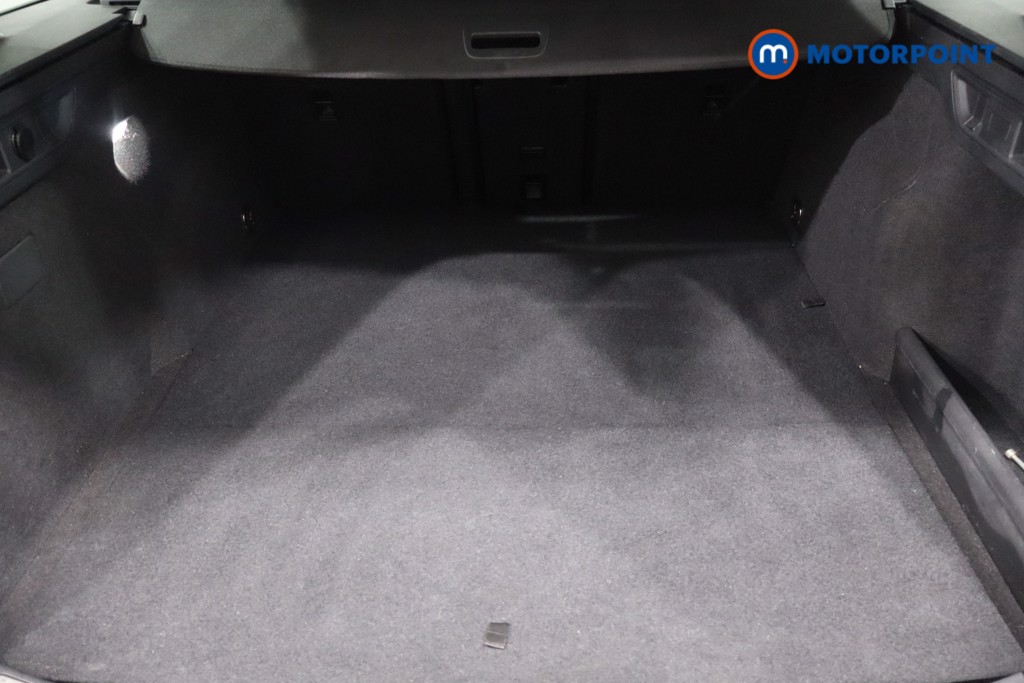 Volkswagen Passat Life Automatic Petrol Plug-In Hybrid Estate - Stock Number (1614624) - 38th supplementary image