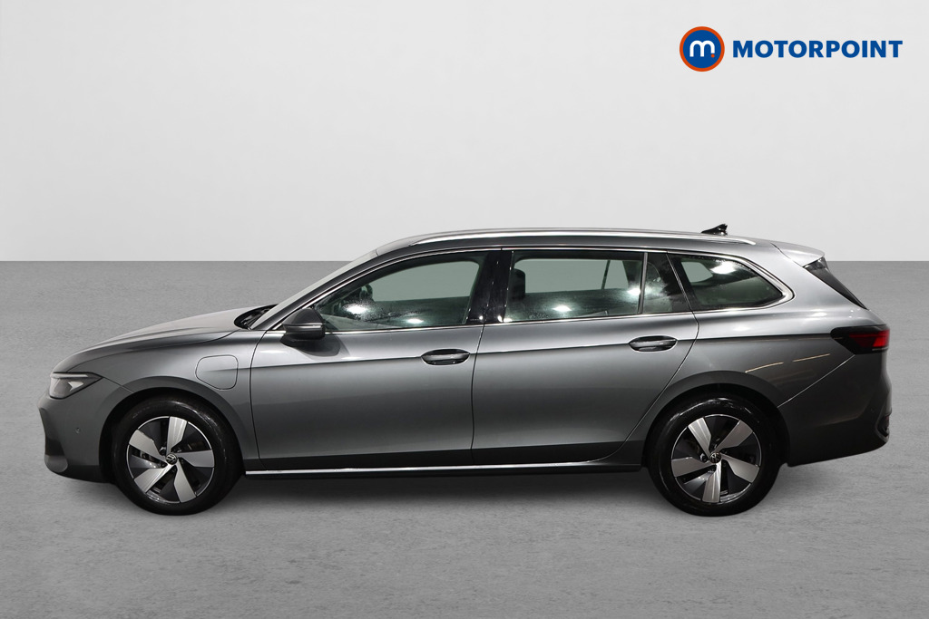 Volkswagen Passat Life Automatic Petrol Plug-In Hybrid Estate - Stock Number (1614624) - Passenger side