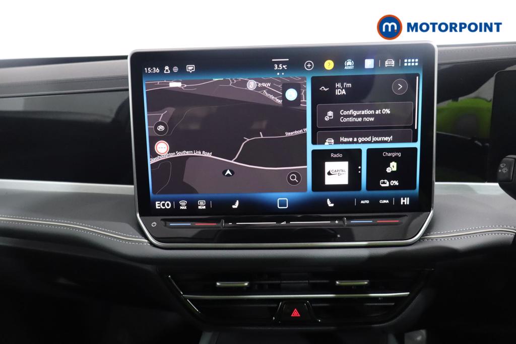 Volkswagen Passat Life Automatic Petrol Plug-In Hybrid Estate - Stock Number (1614625) - 2nd supplementary image