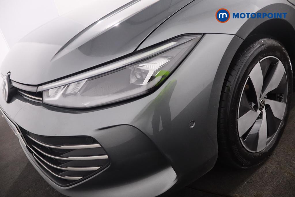 Volkswagen Passat Life Automatic Petrol Plug-In Hybrid Estate - Stock Number (1614625) - 12th supplementary image