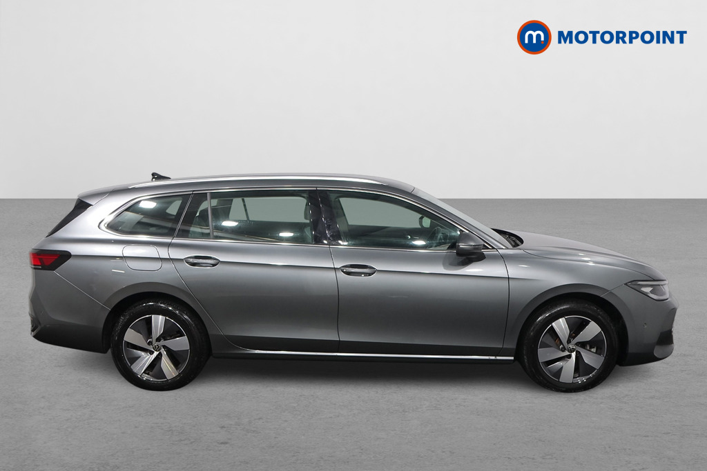 Volkswagen Passat Life Automatic Petrol Plug-In Hybrid Estate - Stock Number (1614625) - Drivers side