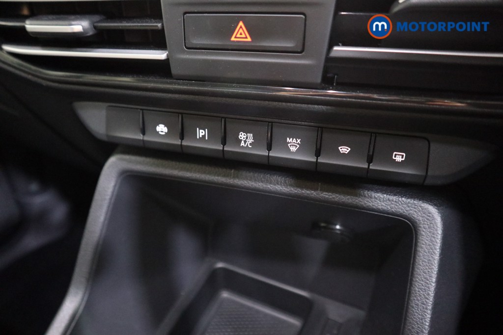 Ford Tourneo Connect Titanium Automatic Diesel People Carrier - Stock Number (1575262) - 7th supplementary image