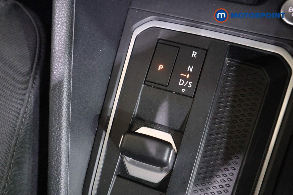 Ford Tourneo Connect Titanium Automatic Diesel People Carrier - Stock Number (1575262) - 9th supplementary image