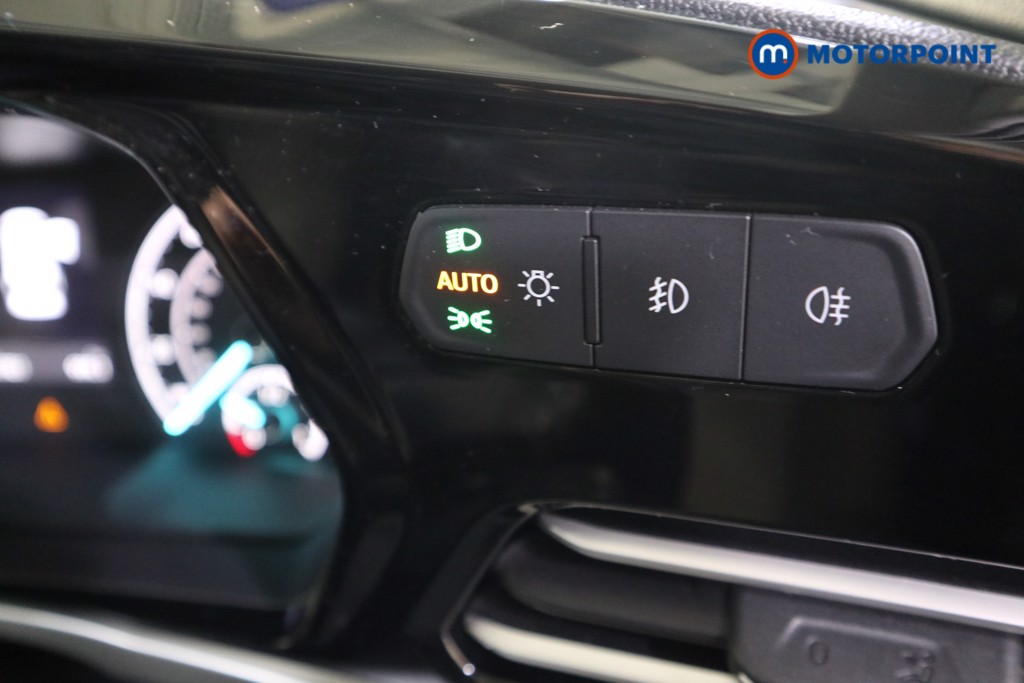 Ford Tourneo Connect Titanium Automatic Diesel People Carrier - Stock Number (1575262) - 11th supplementary image