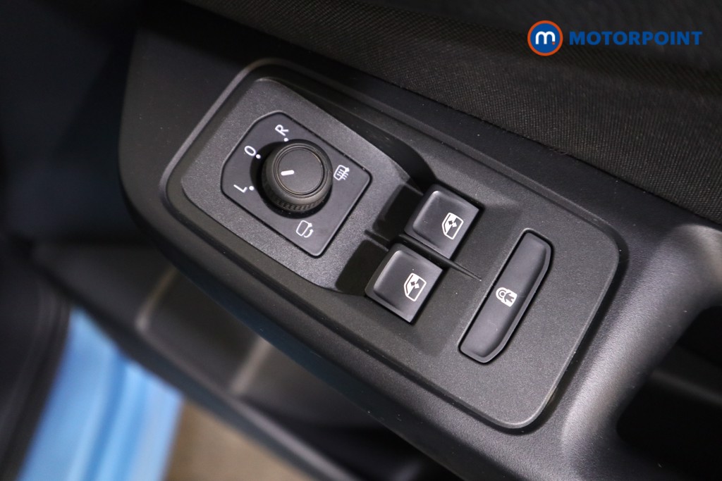 Ford Tourneo Connect Titanium Automatic Diesel People Carrier - Stock Number (1575262) - 13th supplementary image