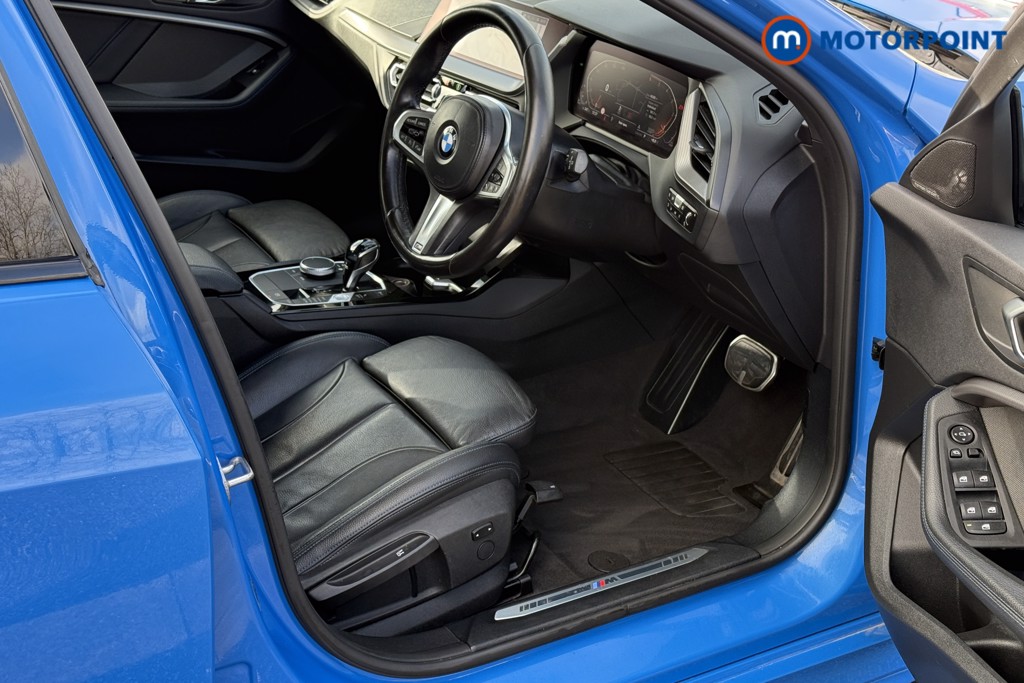 BMW 1 Series M Sport Automatic Diesel Hatchback - Stock Number (1579864) - 1st supplementary image