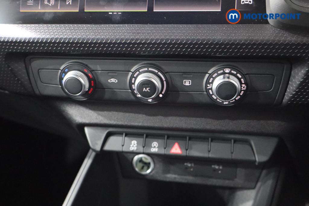 Audi A1 Technik Manual Petrol Hatchback - Stock Number (1599610) - 4th supplementary image