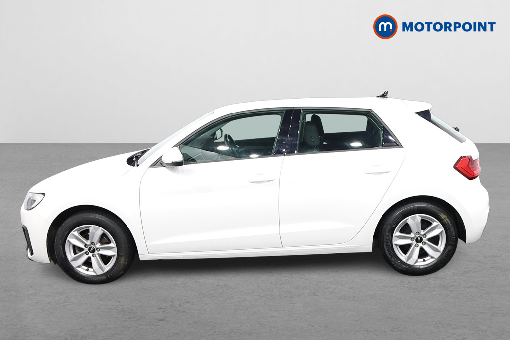 Audi A1 Technik Manual Petrol Hatchback - Stock Number (1599610) - Passenger side