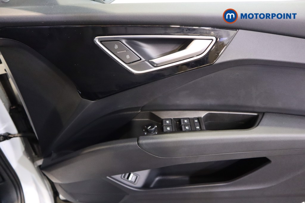 Audi Q4 S Line Automatic Electric SUV - Stock Number (1599655) - 9th supplementary image