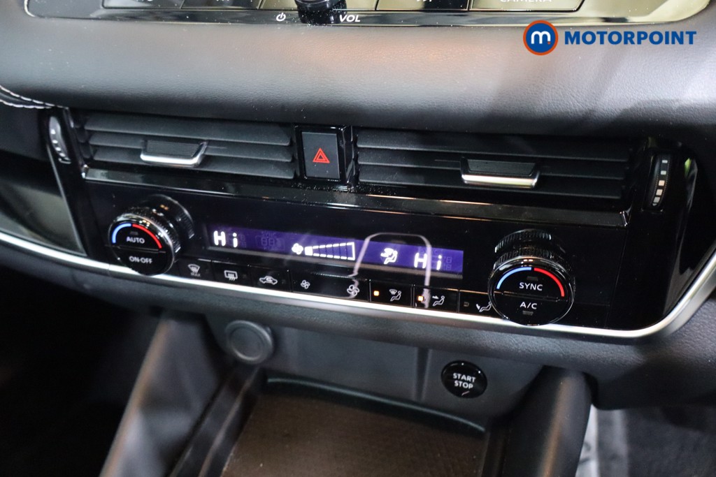 Nissan Qashqai N-Connecta Automatic Petrol-Electric Hybrid SUV - Stock Number (1601403) - 10th supplementary image
