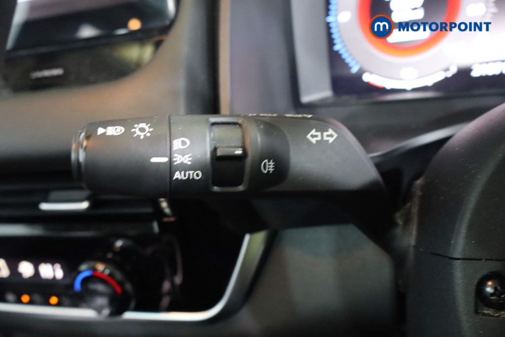 Nissan Qashqai N-Connecta Automatic Petrol-Electric Hybrid SUV - Stock Number (1601403) - 14th supplementary image