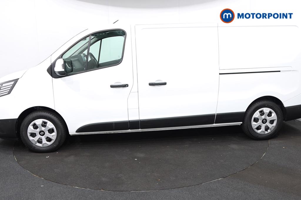 Renault Trafic Advance Automatic Electric Panel Van - Stock Number (1603974) - Passenger side