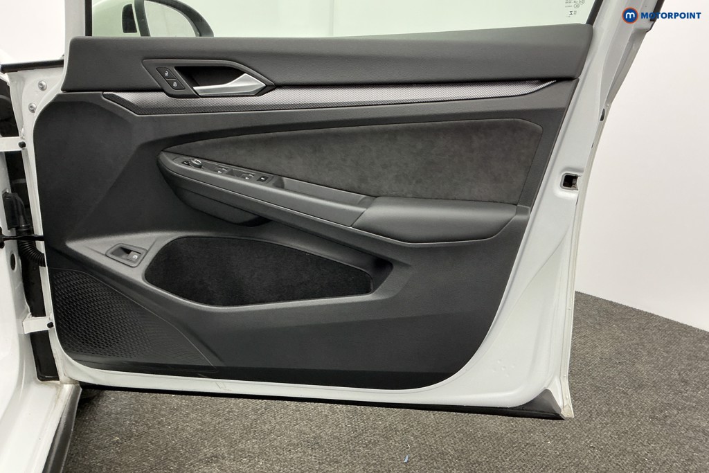 Volkswagen Golf GTE Automatic Petrol Plug-In Hybrid Hatchback - Stock Number (1604627) - 27th supplementary image