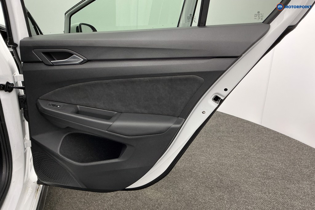 Volkswagen Golf GTE Automatic Petrol Plug-In Hybrid Hatchback - Stock Number (1604627) - 29th supplementary image