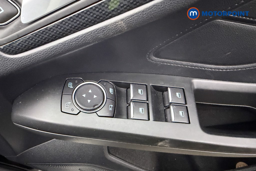 Ford Focus St-Line Edition Manual Petrol Hatchback - Stock Number (1606852) - 19th supplementary image