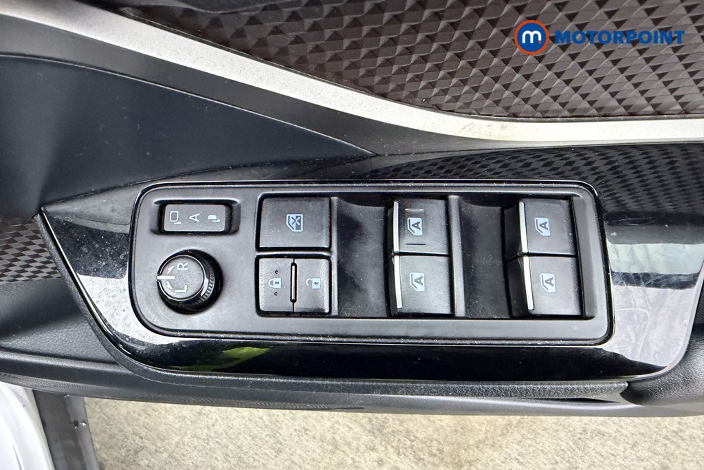 Toyota C-Hr Excel Manual Petrol SUV - Stock Number (1606927) - 19th supplementary image