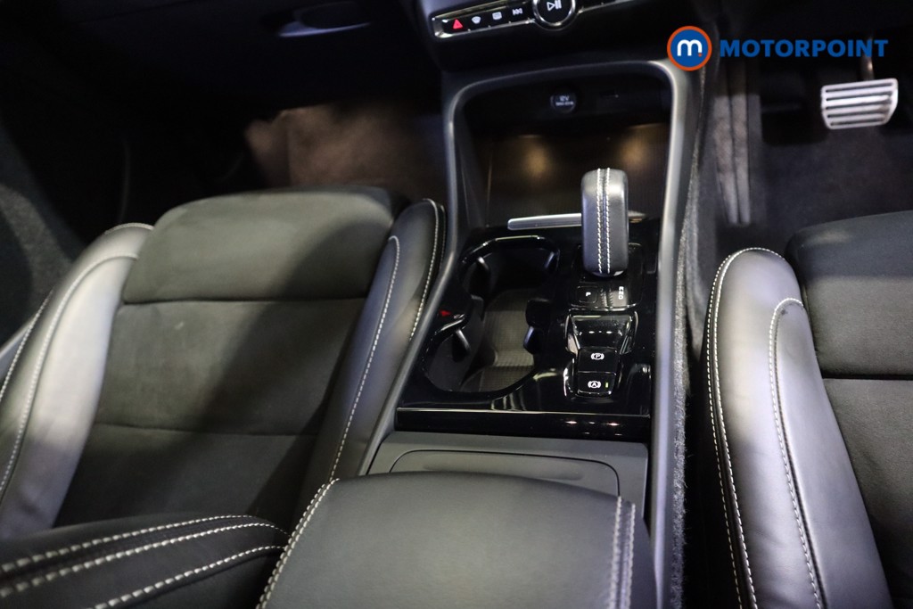 Volvo Xc40 R Design Automatic Petrol SUV - Stock Number (1607204) - 6th supplementary image