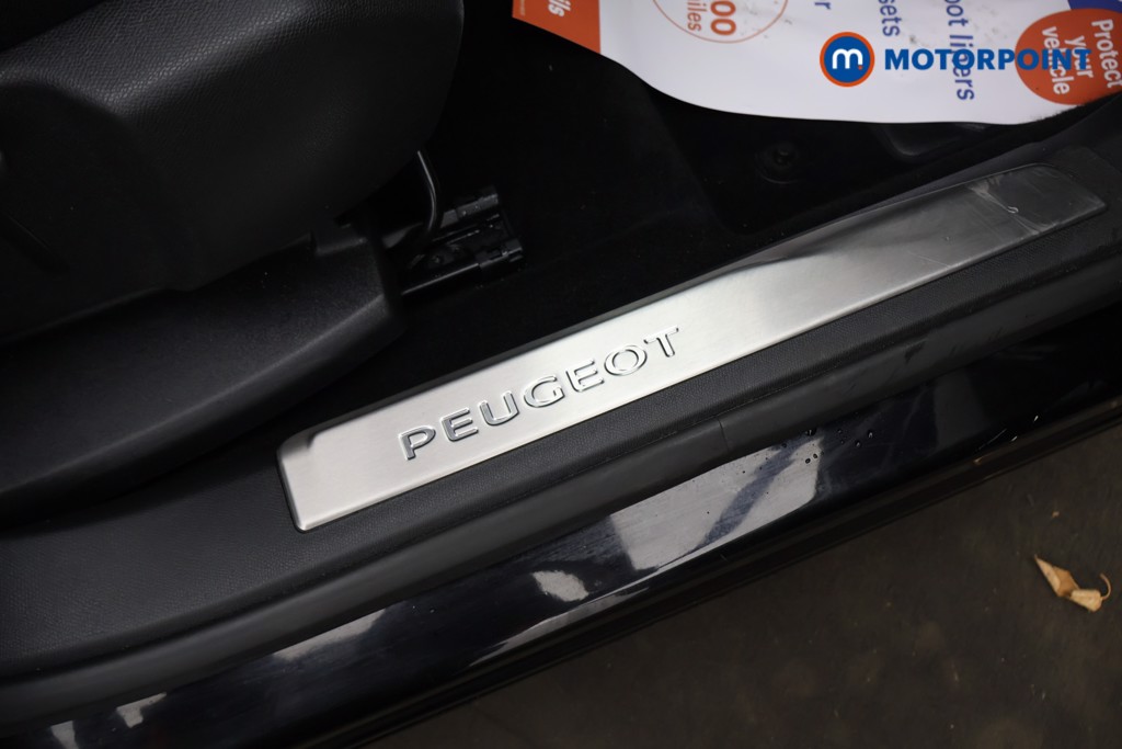 Peugeot 3008 Gt Line Manual Petrol SUV - Stock Number (1607668) - 25th supplementary image