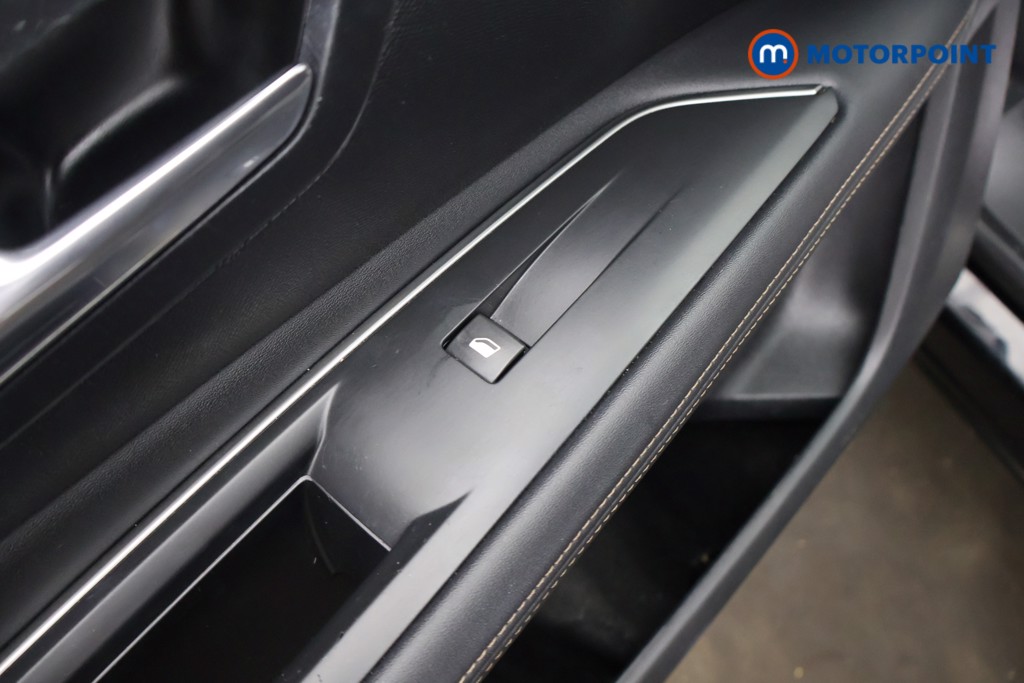 Peugeot 3008 Gt Line Manual Petrol SUV - Stock Number (1607668) - 37th supplementary image