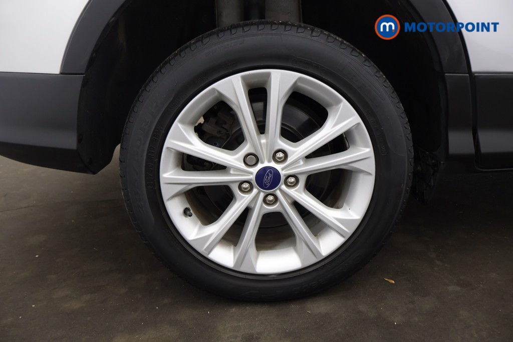 Ford Kuga Titanium Manual Petrol SUV - Stock Number (1608322) - 2nd supplementary image