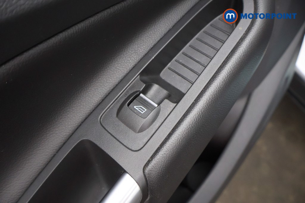 Ford Kuga Titanium Manual Petrol SUV - Stock Number (1608322) - 33rd supplementary image