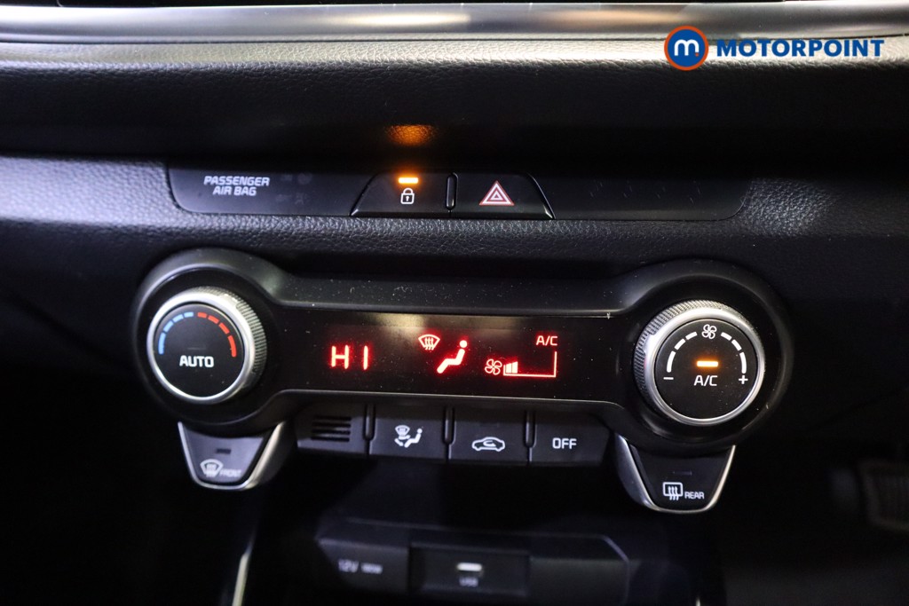 KIA RIO 3 Automatic Petrol Hatchback - Stock Number (1608360) - 5th supplementary image