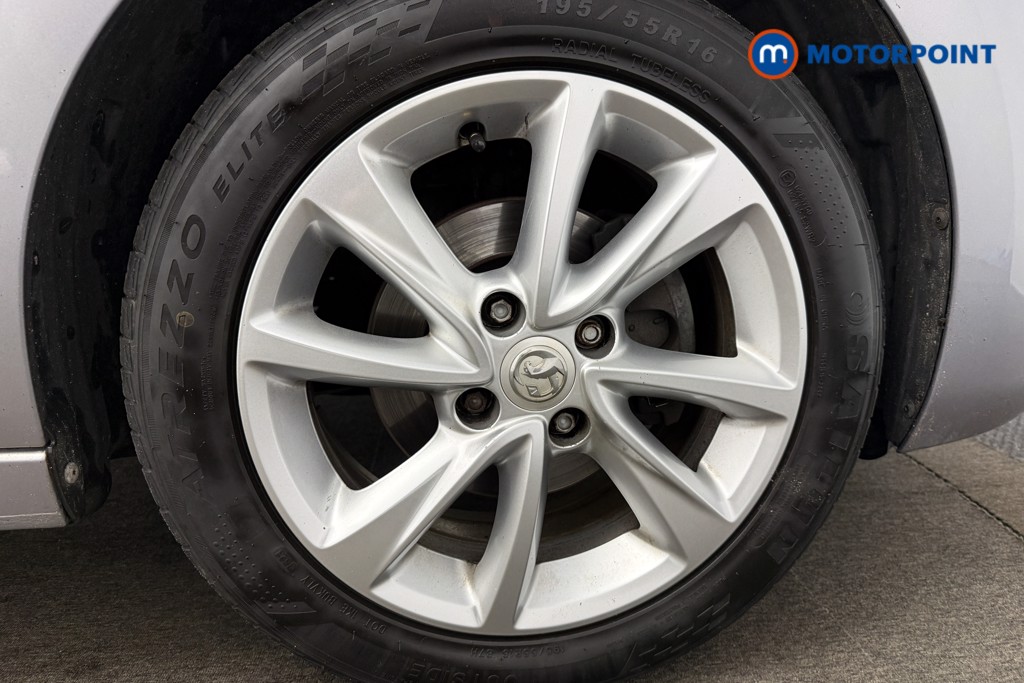 Vauxhall Corsa Elite Manual Petrol Hatchback - Stock Number (1608546) - 10th supplementary image