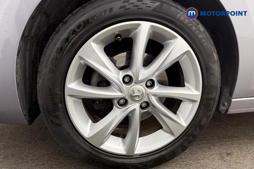 Vauxhall Corsa Elite Manual Petrol Hatchback - Stock Number (1608546) - 11th supplementary image