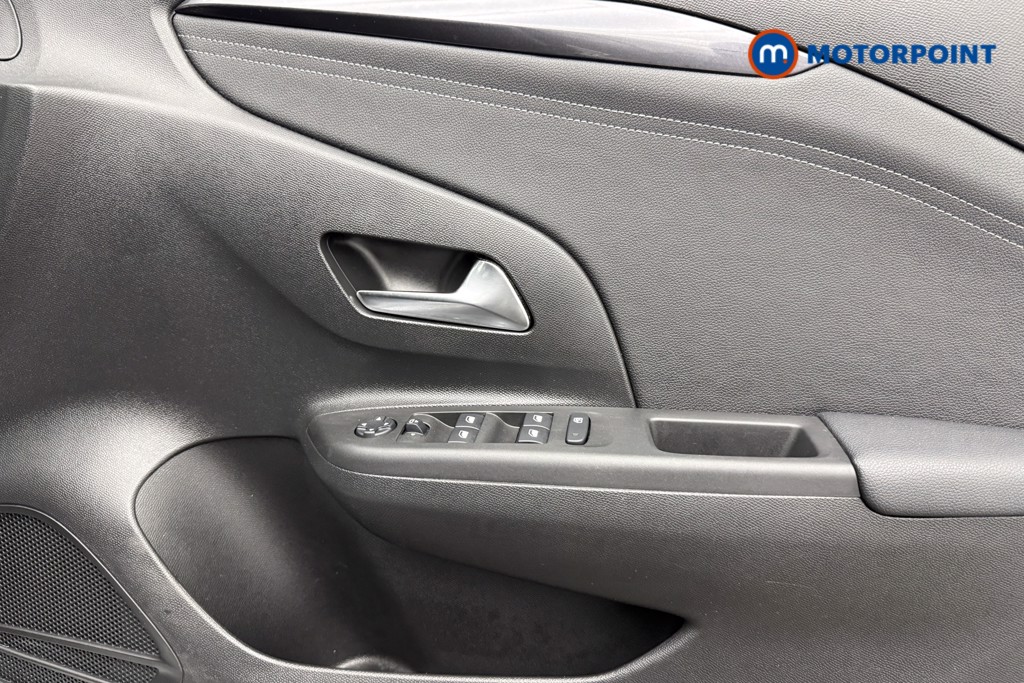 Vauxhall Corsa Elite Manual Petrol Hatchback - Stock Number (1608546) - 17th supplementary image