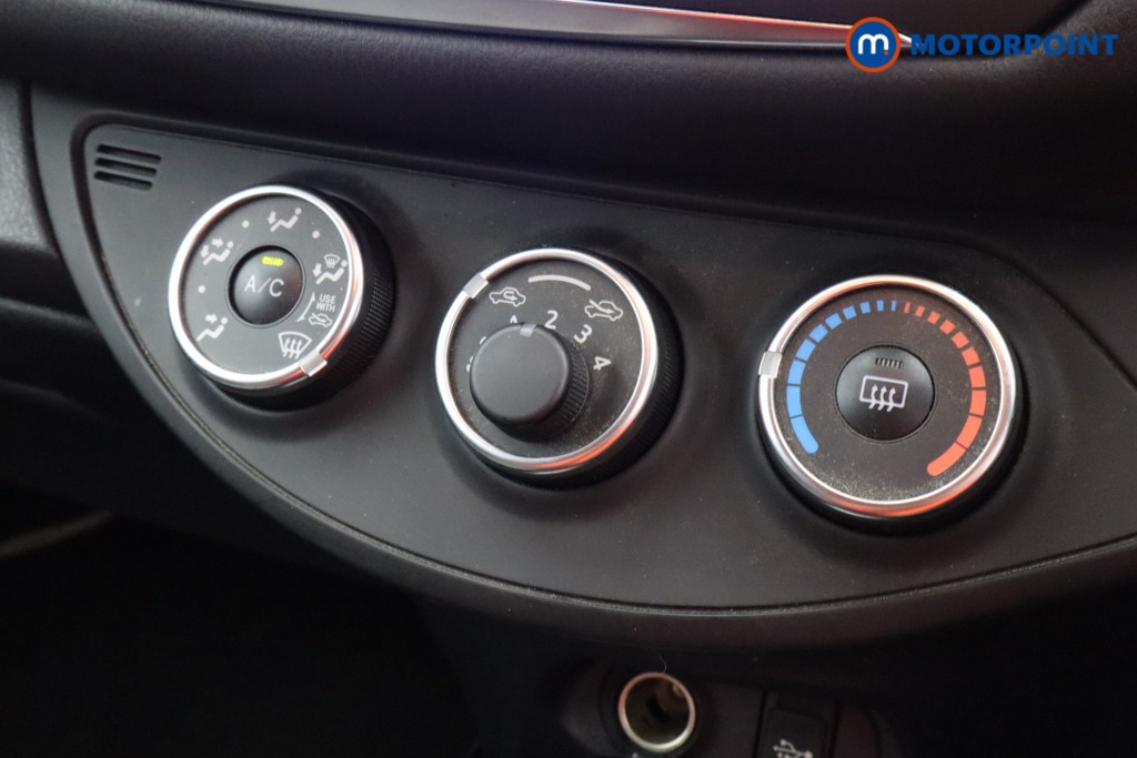 Toyota Yaris Y20 Manual Petrol Hatchback - Stock Number (1608774) - 7th supplementary image