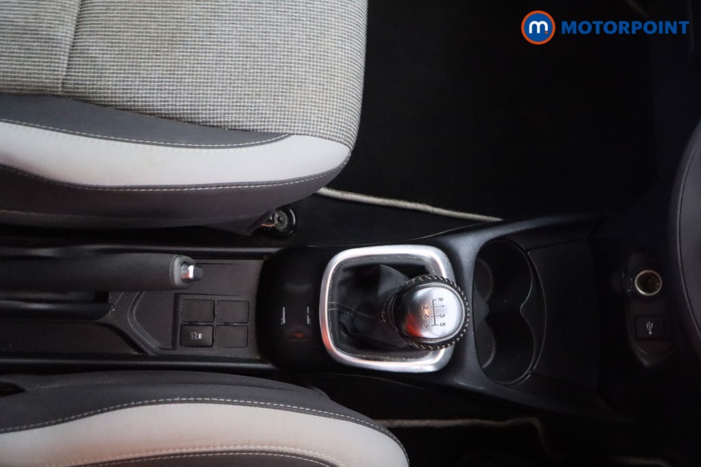 Toyota Yaris Y20 Manual Petrol Hatchback - Stock Number (1608774) - 8th supplementary image