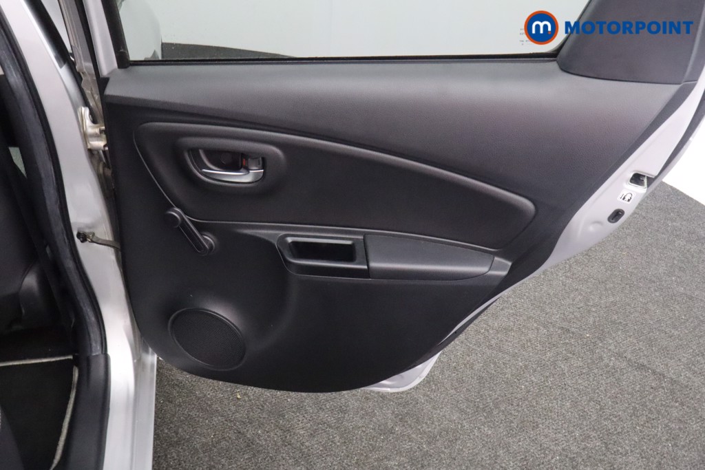 Toyota Yaris Y20 Manual Petrol Hatchback - Stock Number (1608774) - 18th supplementary image