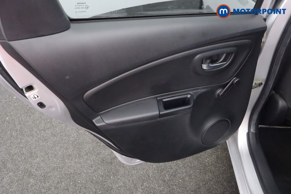 Toyota Yaris Y20 Manual Petrol Hatchback - Stock Number (1608774) - 19th supplementary image