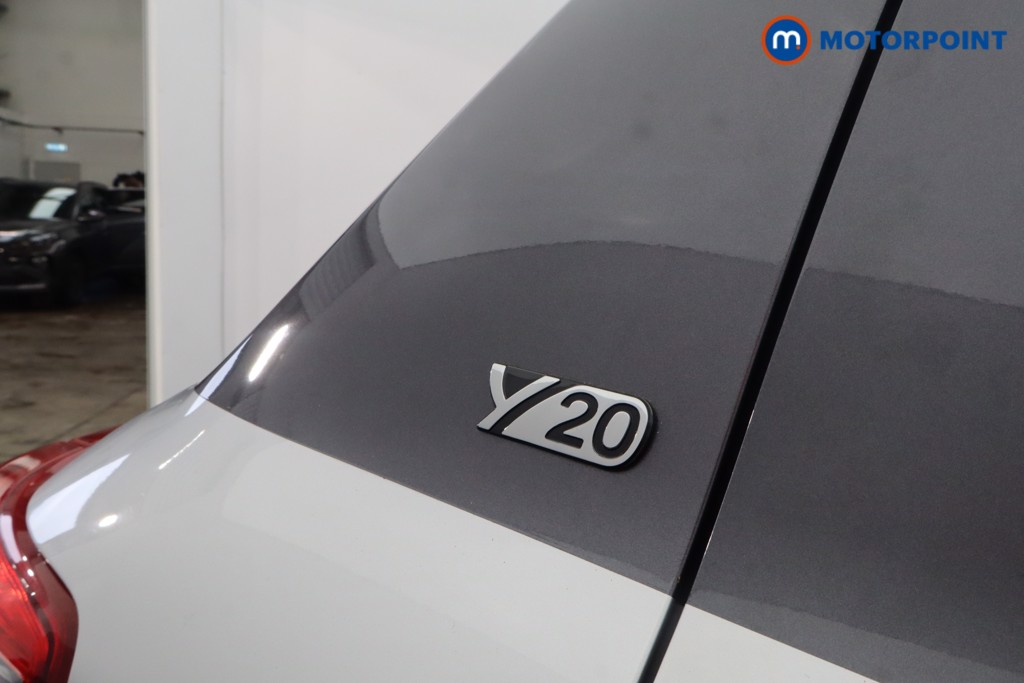 Toyota Yaris Y20 Manual Petrol Hatchback - Stock Number (1608774) - 28th supplementary image